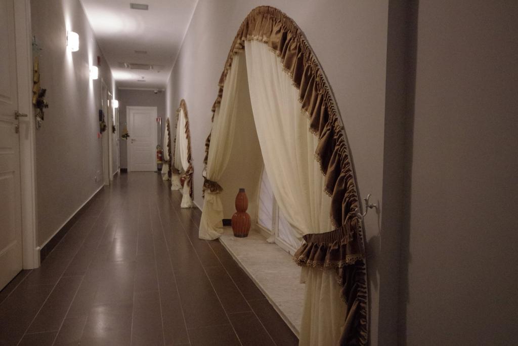 Hotel Ferdinando II Nápoly Kültér fotó